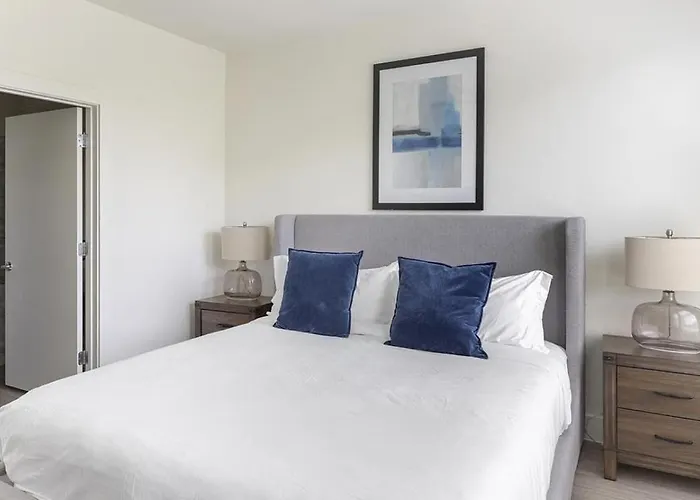 Landing At The Standard River District - 2 Bedrooms In River District * Fort Worth