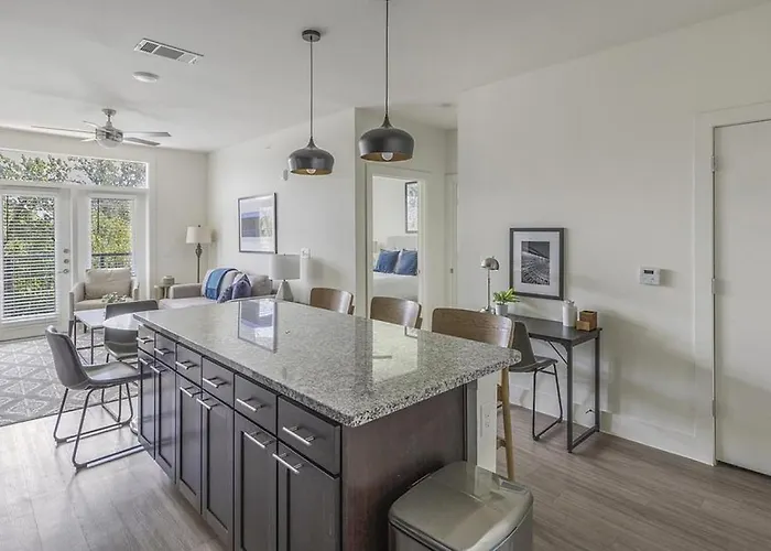 Landing At The Standard River District - 2 Bedrooms In River District * Fort Worth